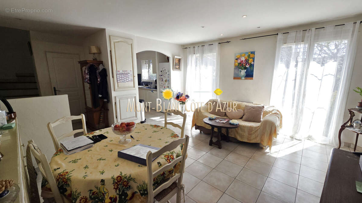 Villa 3 chambres 100 m2 terrain 824 m2 proche centre et plage - photo 11