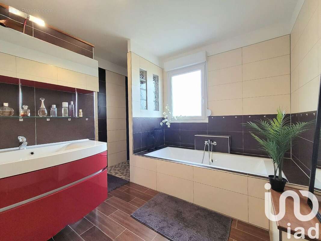 Photo 9 - Maison à VRY