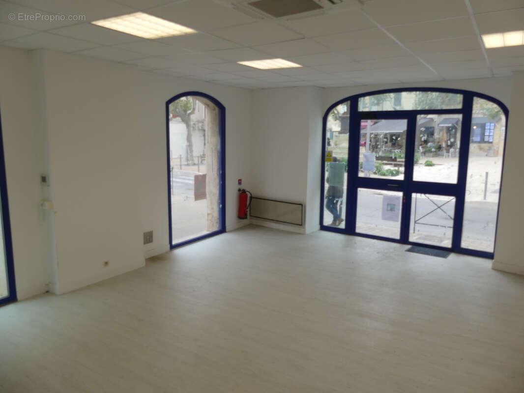 Appartement à FONTVIEILLE