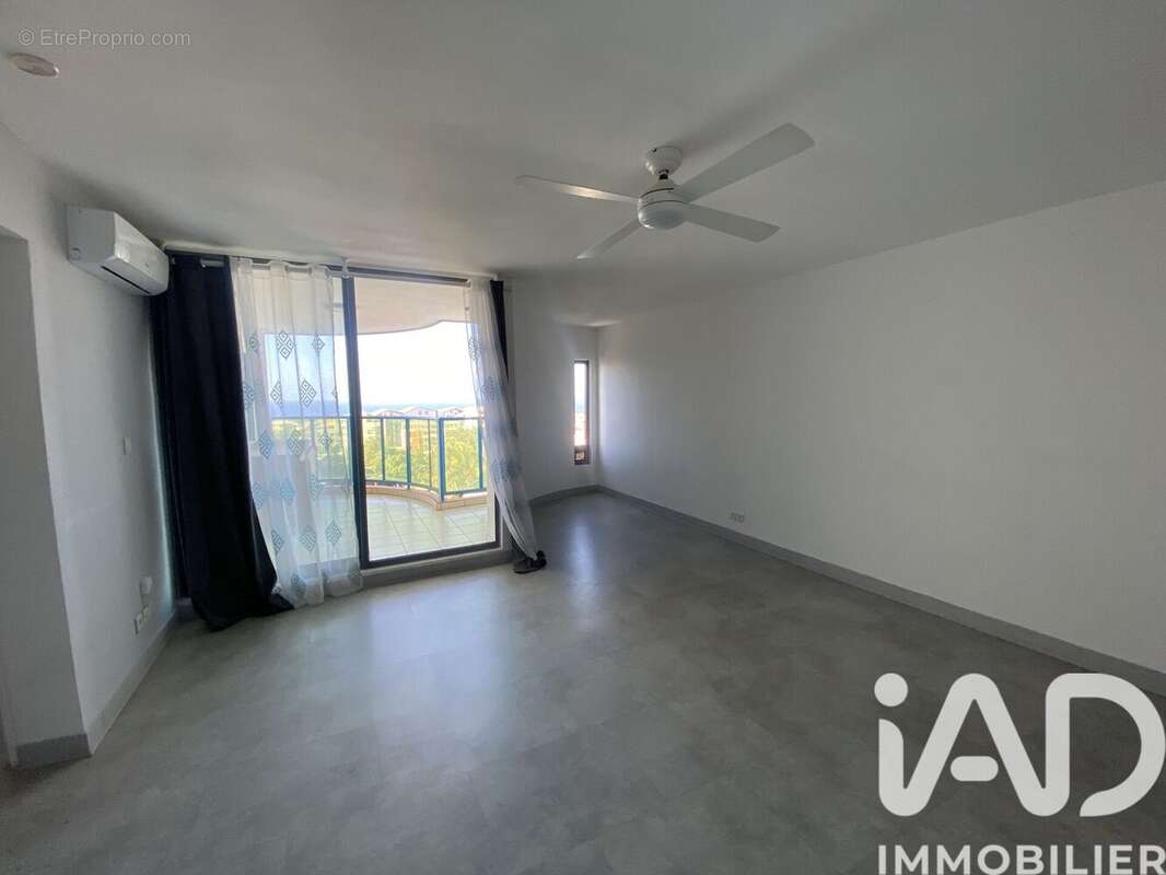 Photo 4 - Appartement à SAINT-DENIS