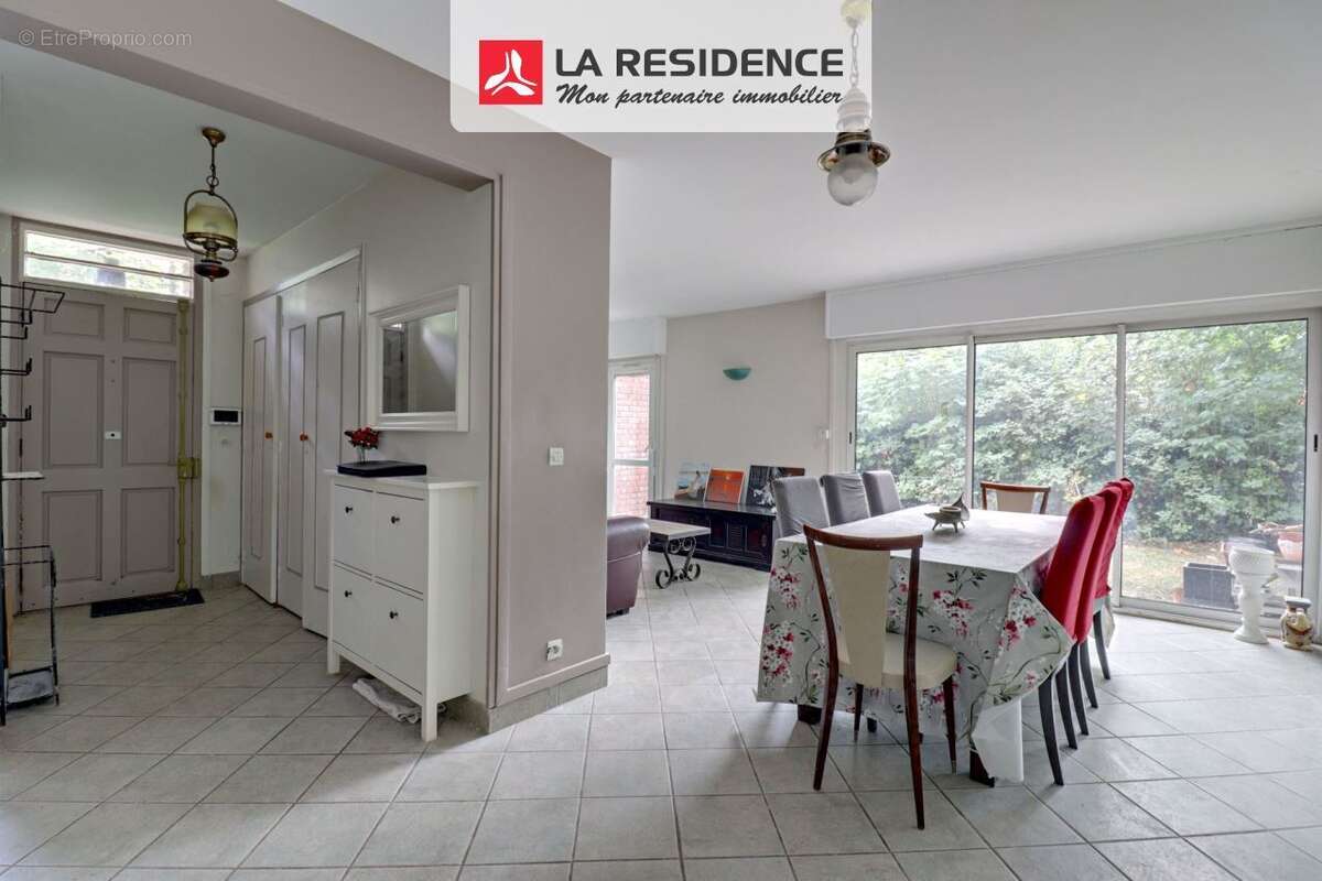 Maison à VERNEUIL-SUR-SEINE