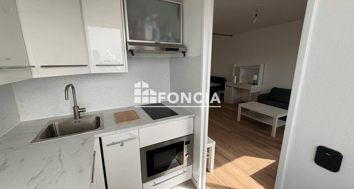 Appartement à FRESNES