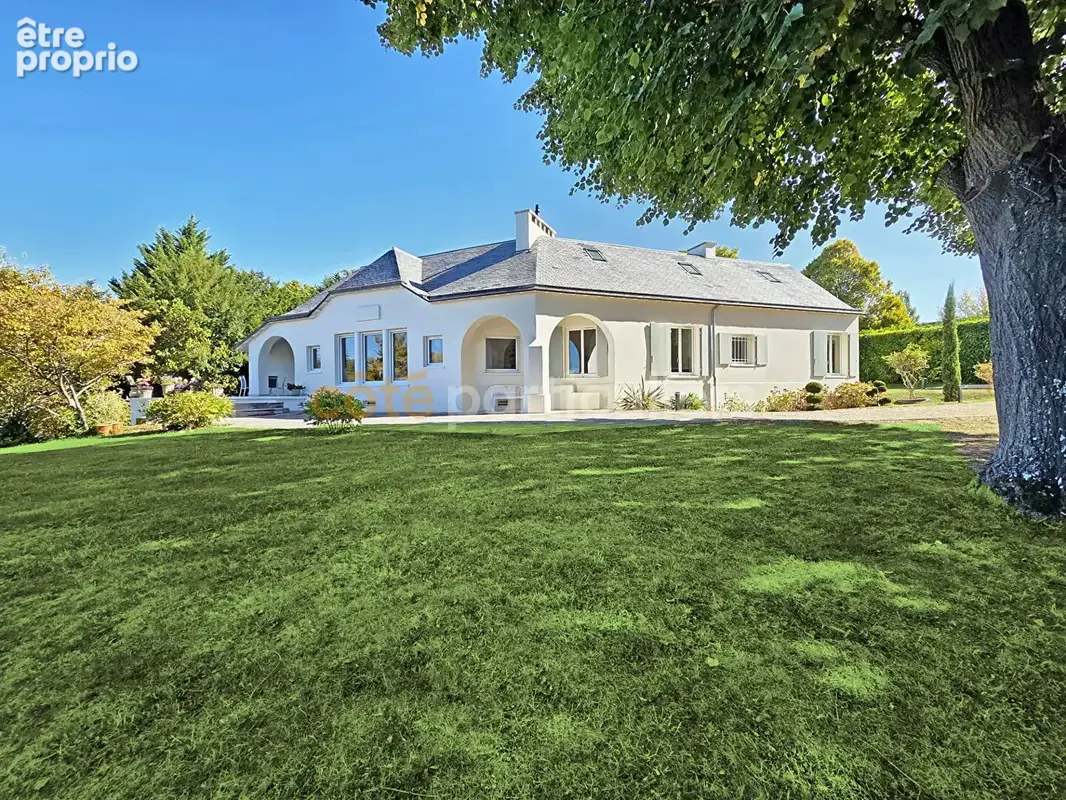 Photo Maison à Vaux-Sur-Seine au prix de 987 000€