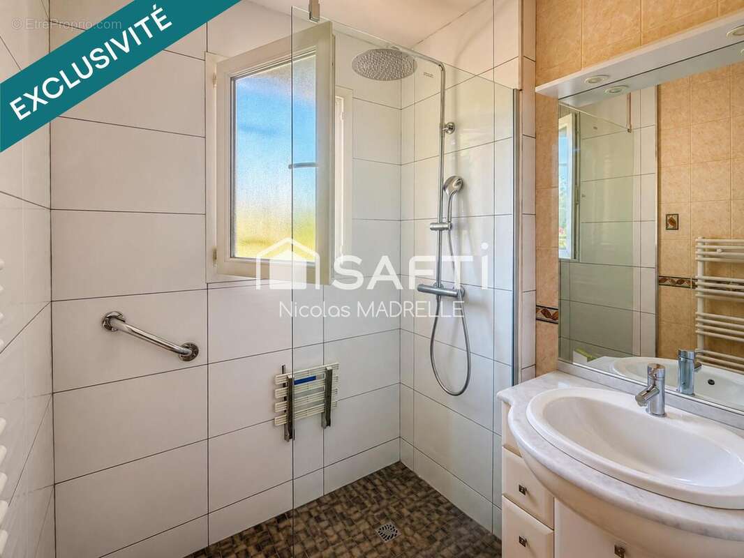 Maison 78 m² à Saint-Martin-Lacaussade  - photo 8
