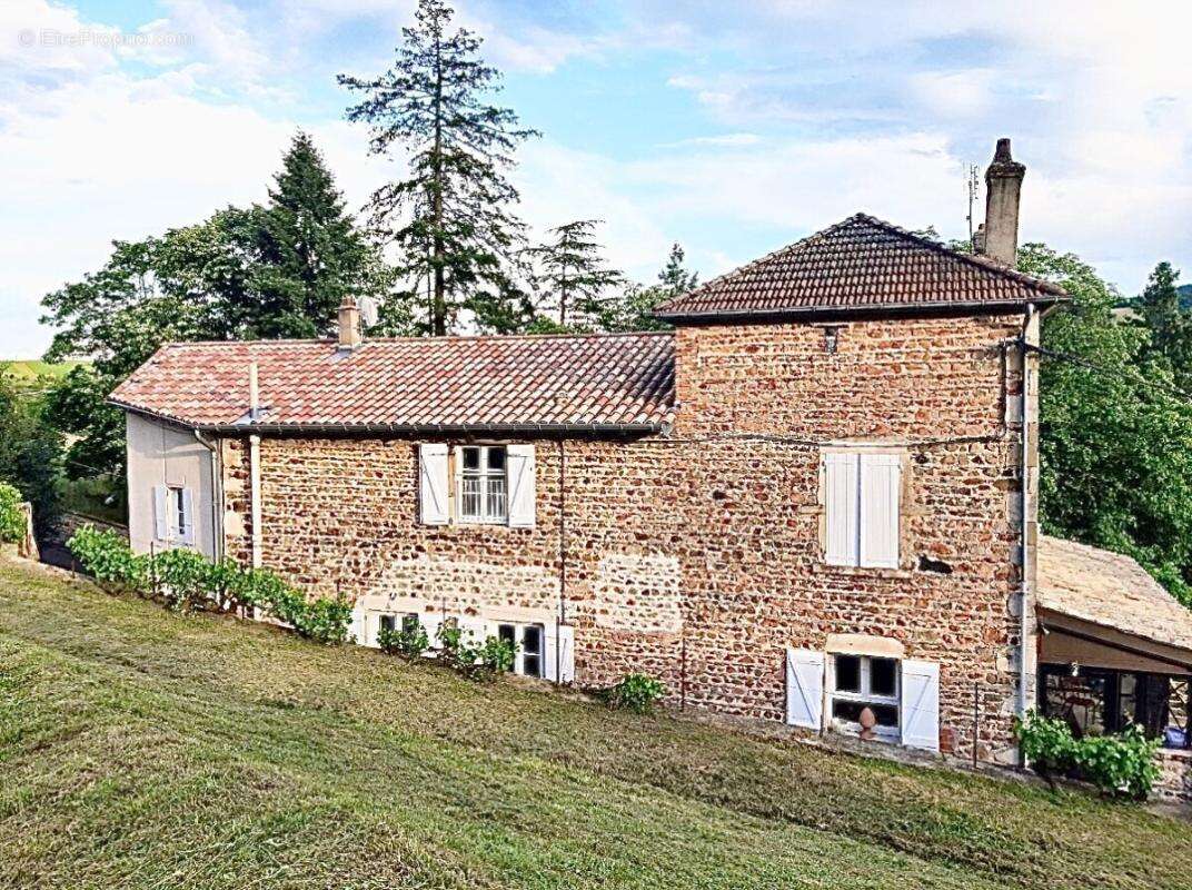 Maison à BEAUJEU
