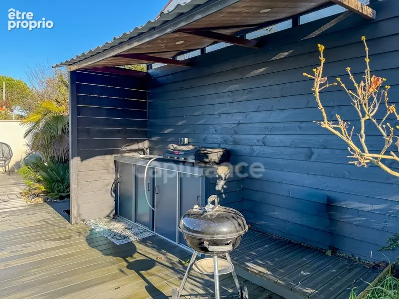 Maison à vendre 4 pièces ROYAN (17) - Piscine chauffée - Terrain de 375m² - photo 15