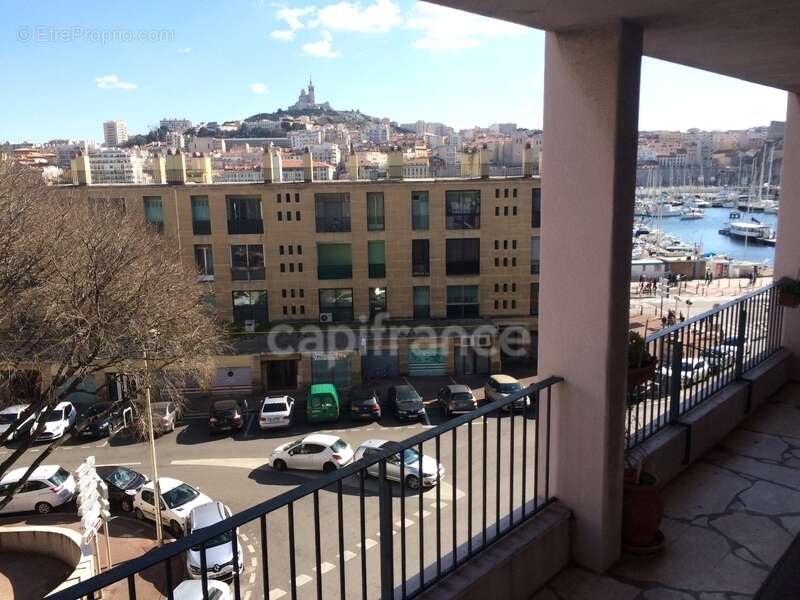 Appartement à MARSEILLE-2E