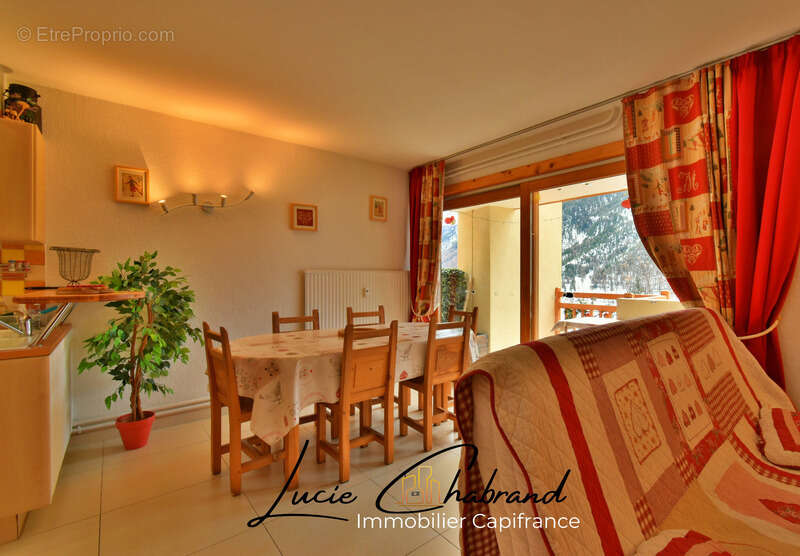 Appartement à CEILLAC