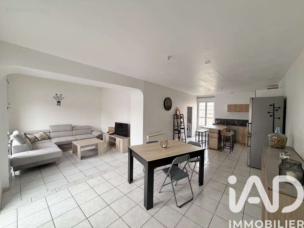 Photo 3 - Maison à DANGE-SAINT-ROMAIN