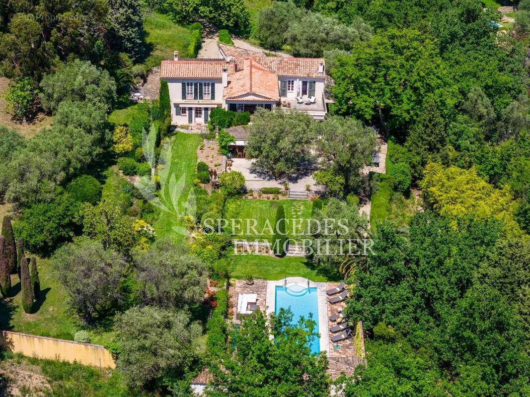 Opio - Belle propriété vue sur le golf 1,6 ha - photo 24