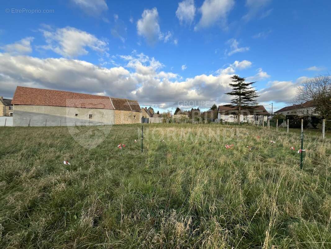 Terrain à PACY-SUR-EURE