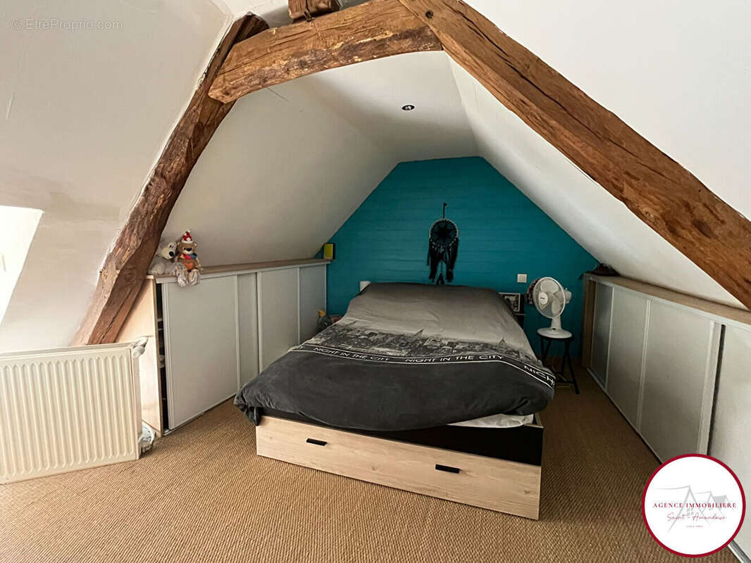 Maison à SAINT-GEORGES-DE-POISIEUX