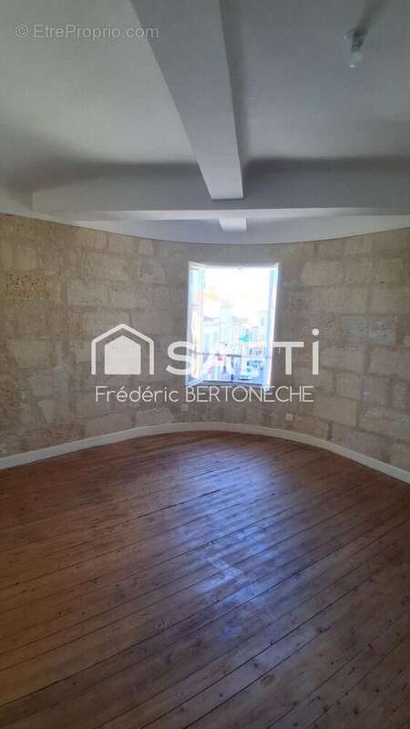 Photo 2 - Appartement à COUTRAS