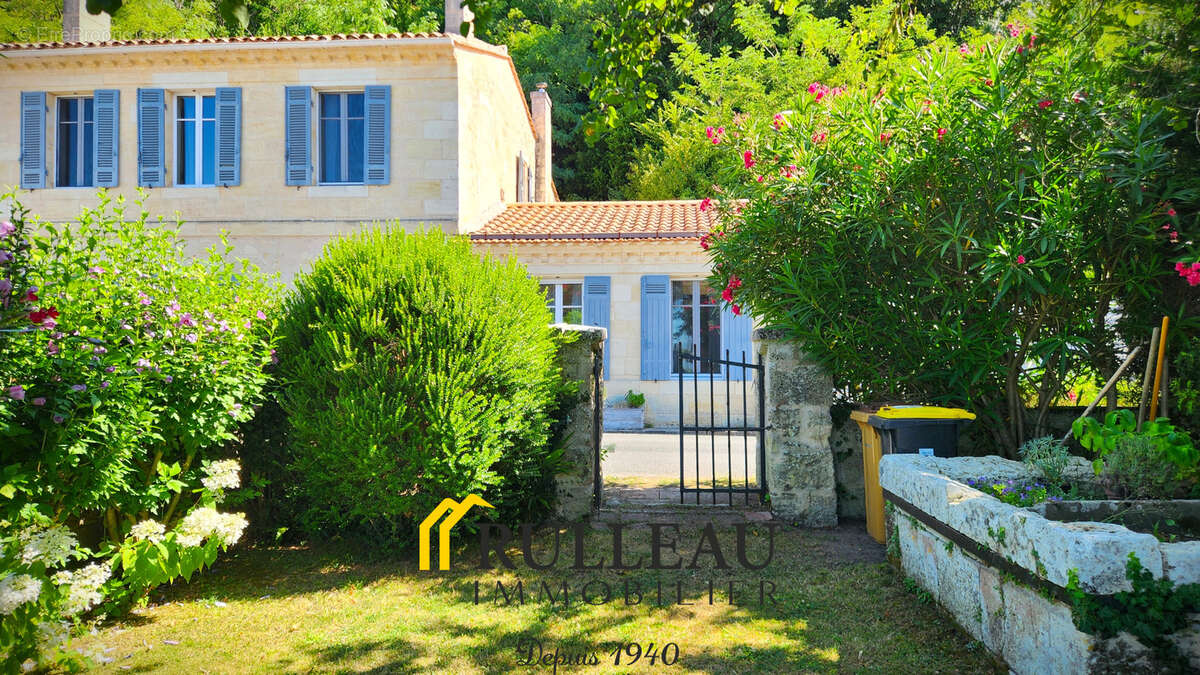 Maison à BAYON-SUR-GIRONDE
