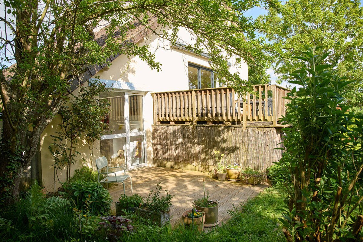Maison à HOUDAN