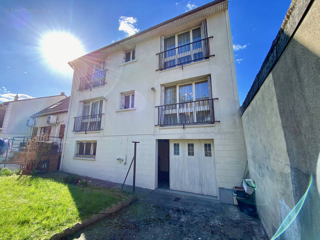 Maison à LE BLANC-MESNIL