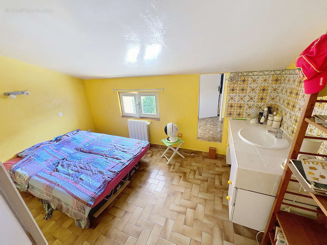 Secteur residentiel - villa 3  faces 170 m2 hbts  sur 441 m2 de terrain  - - photo 25