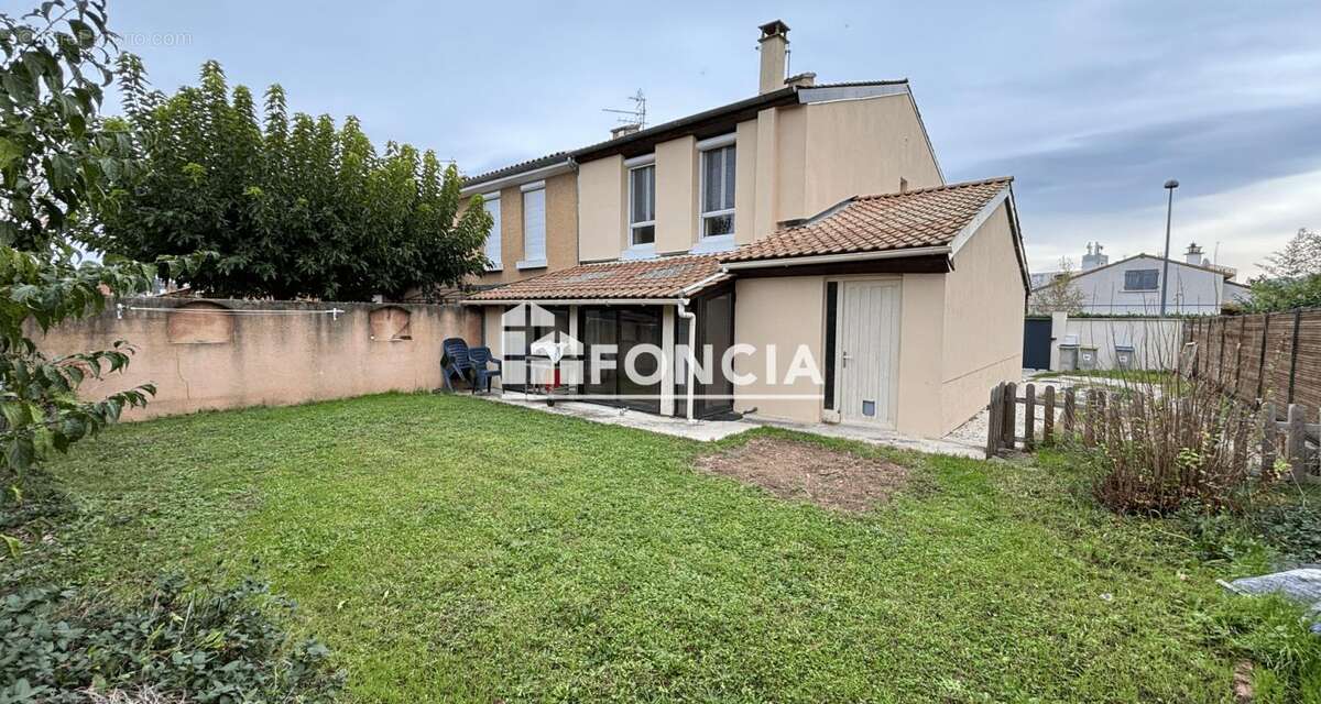 Maison à ROMANS-SUR-ISERE