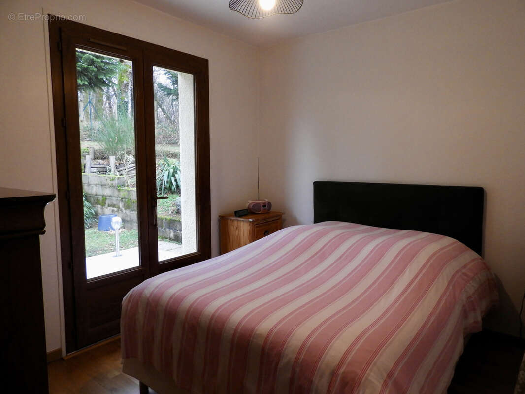 Maison à SAXI-BOURDON