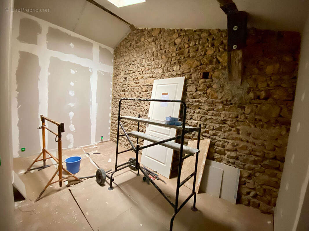 Maison à SEMUR-EN-BRIONNAIS