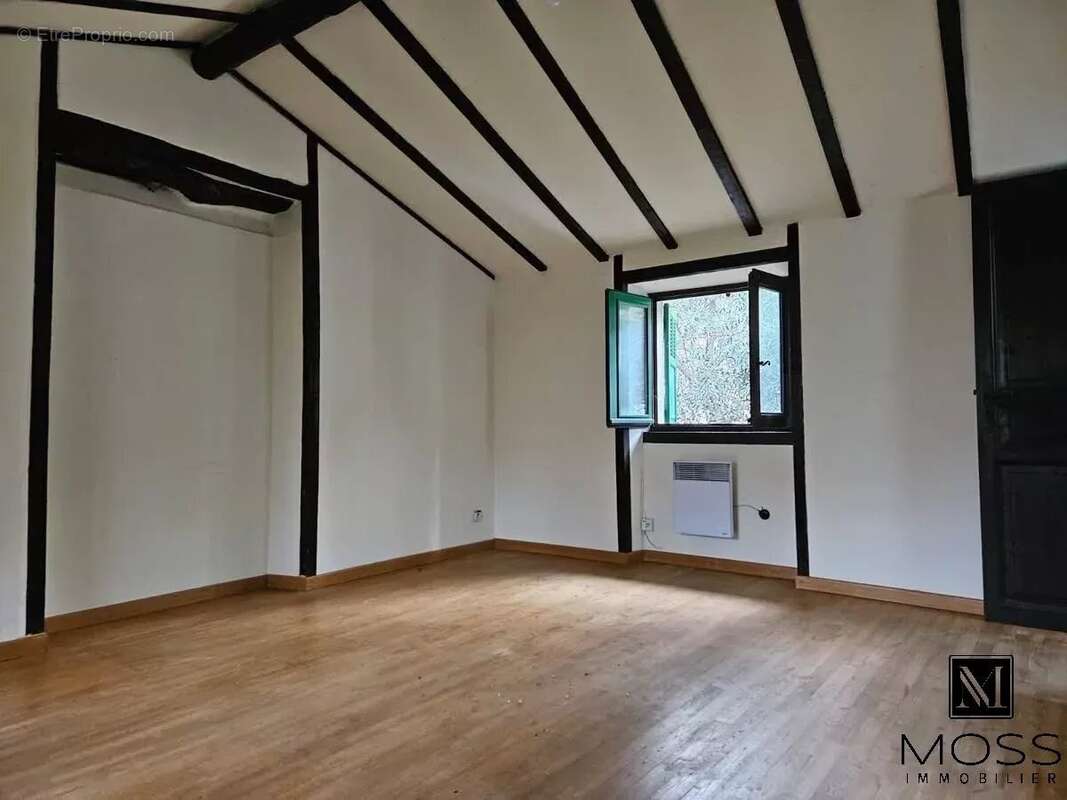 Maison à BERRE-LES-ALPES