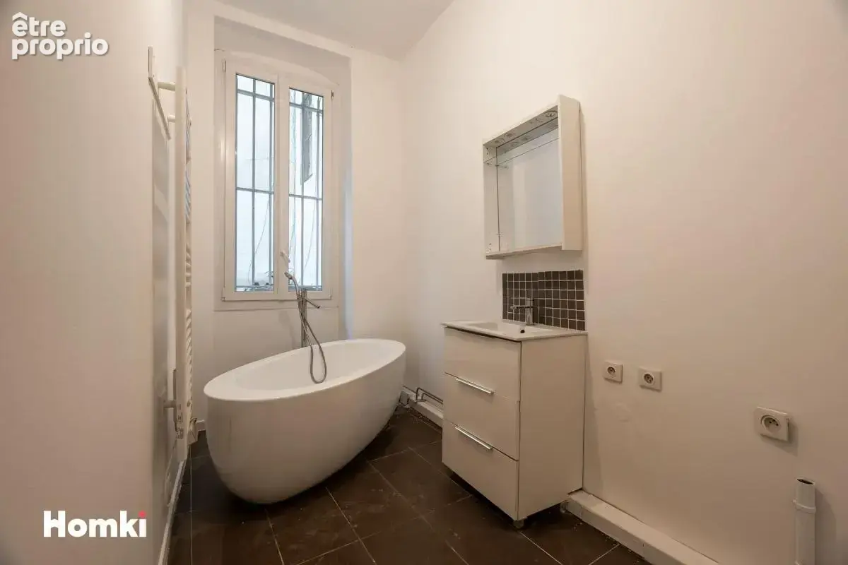 Appartement T3 de 57 m² à Marseille 13001, Rue d'Aubagne - photo 4