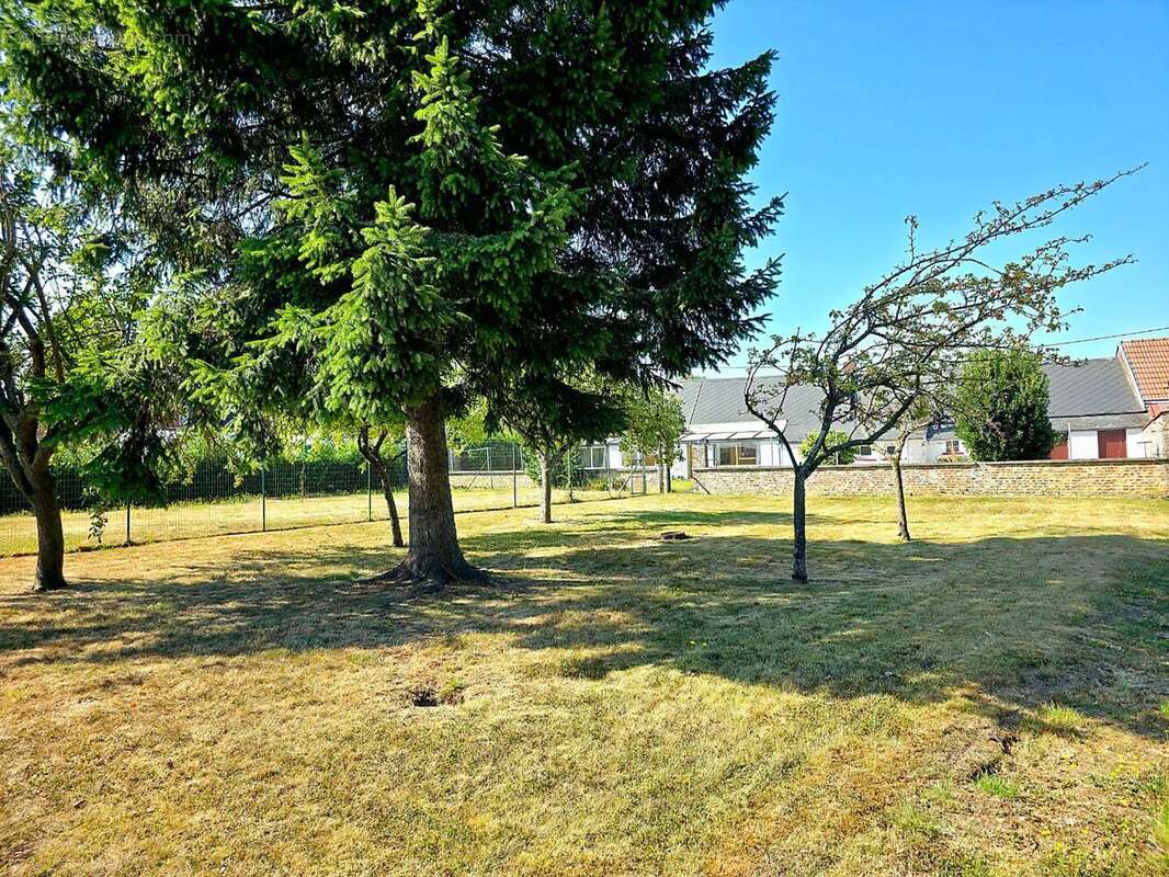 Maison 110 m² à Walincourt-Selvigny  - photo 10