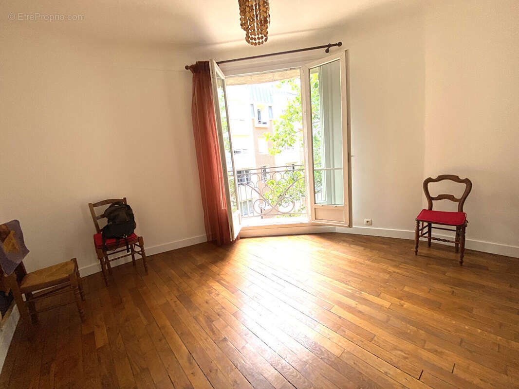 Appartement Clichy 2/3 pièce(s) 60 m2 - photo 2