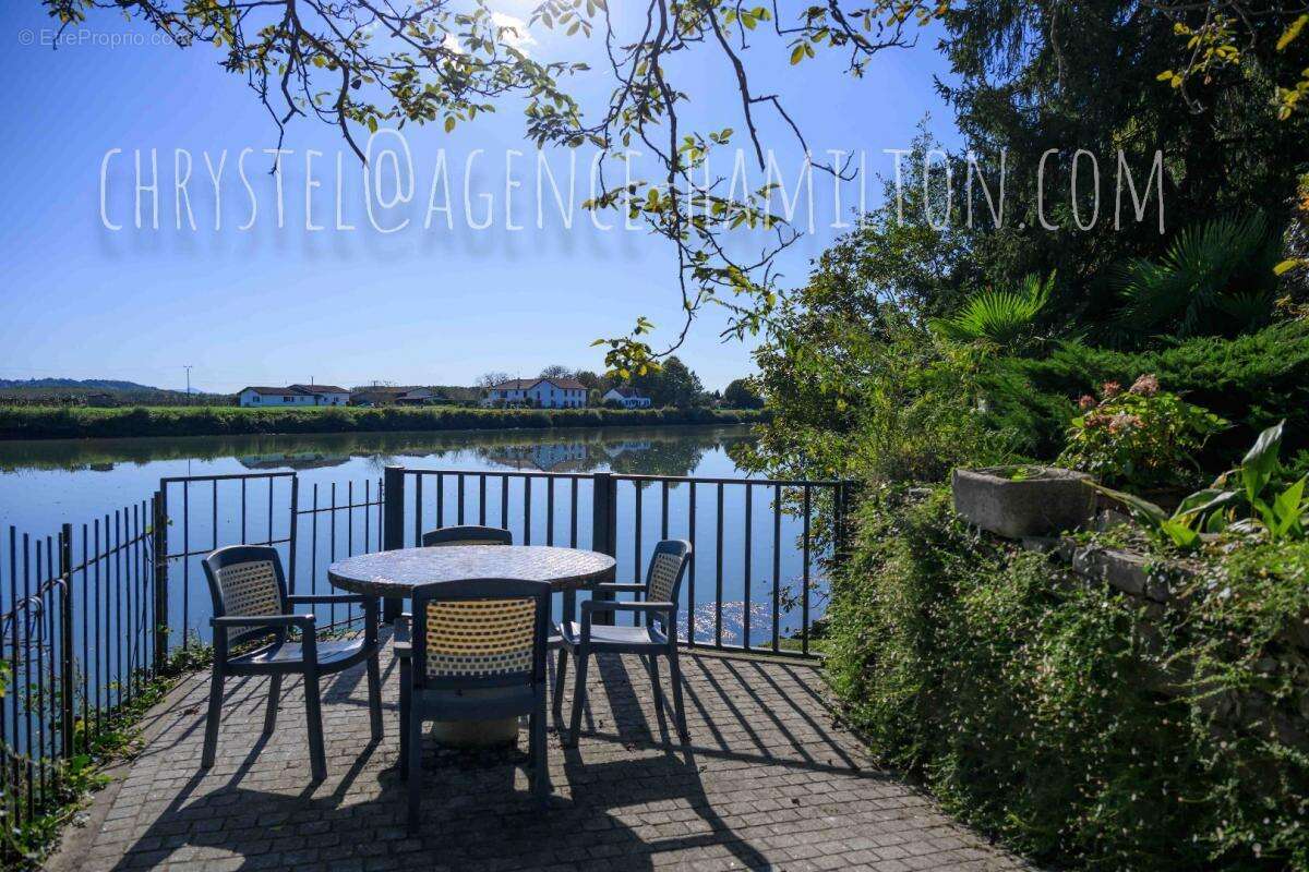 Maison à PORT-DE-LANNE