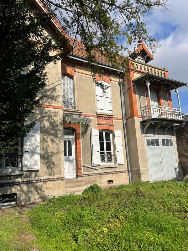 Maison à SAINTE-SAVINE