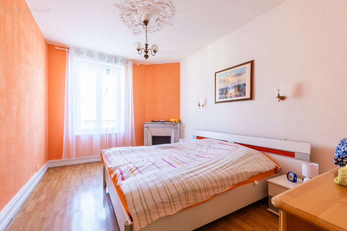 Appartement à AUBOUE