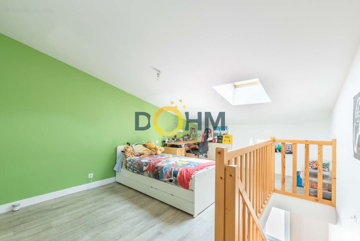 Ensemble immobilier, maison 146m2  plus  2 appartements sur terrain de 1075m2 - photo 12