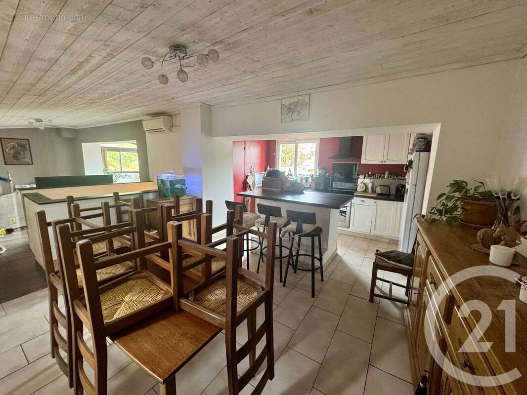 Maison à ROQUEVAIRE