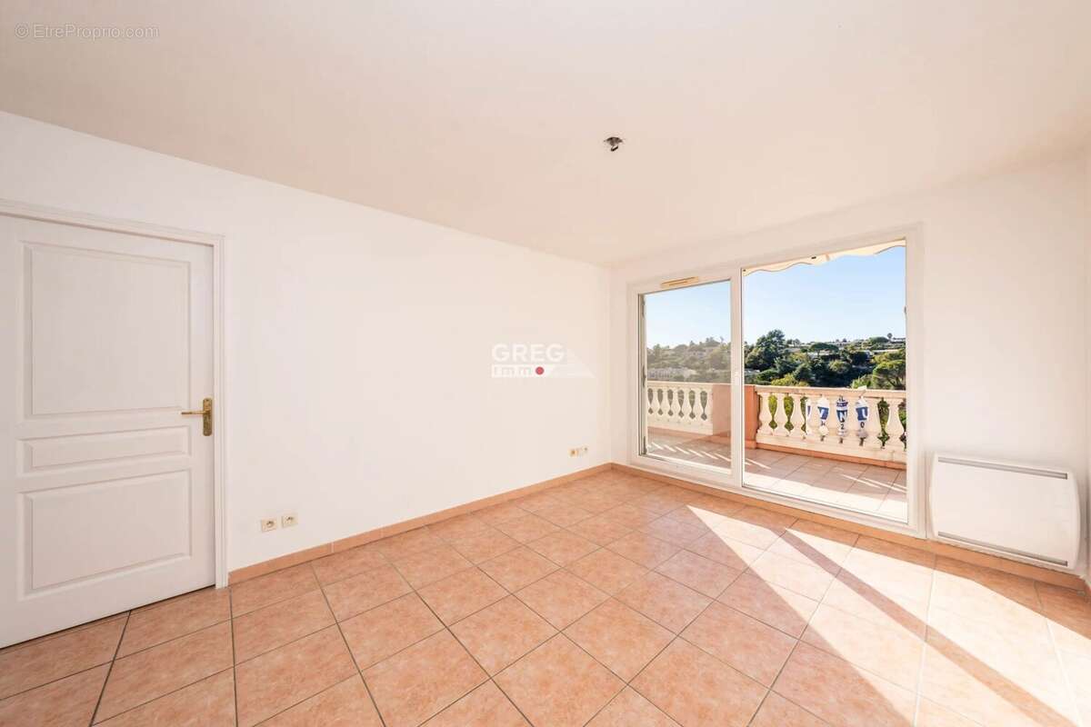 Appartement à VILLENEUVE-LOUBET