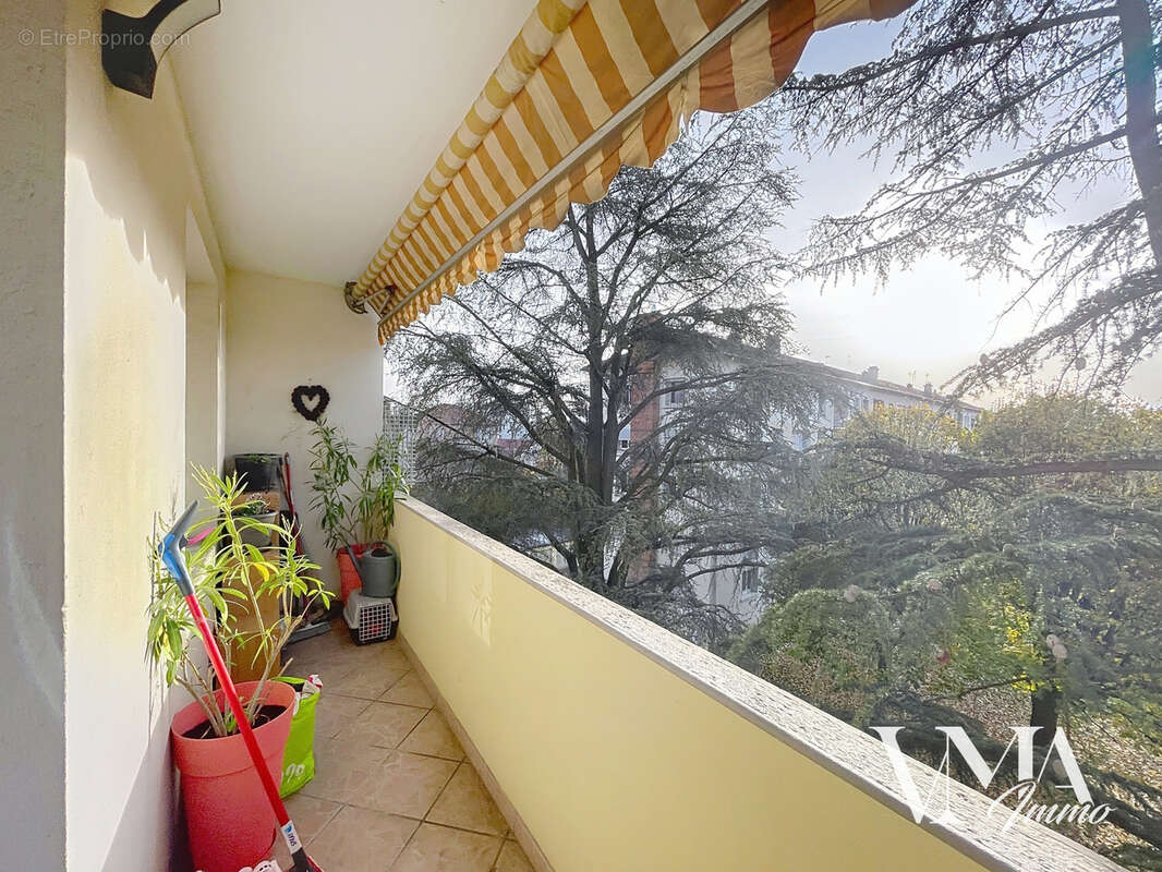 Appartement à CHAMPAGNE-AU-MONT-D'OR