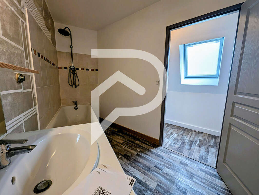 Appartement à MERU