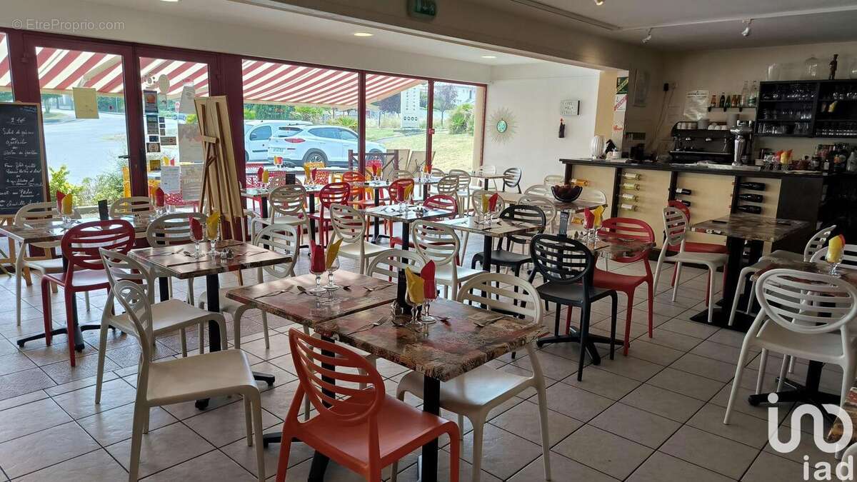 Photo 2 - Commerce à MONEIN