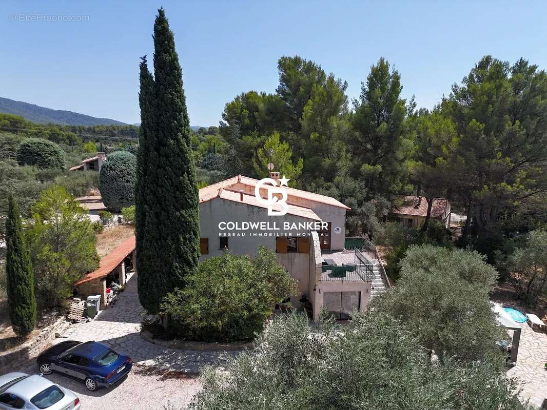 Le Beausset - Maison sur Terrain de 5000m2 - photo 7