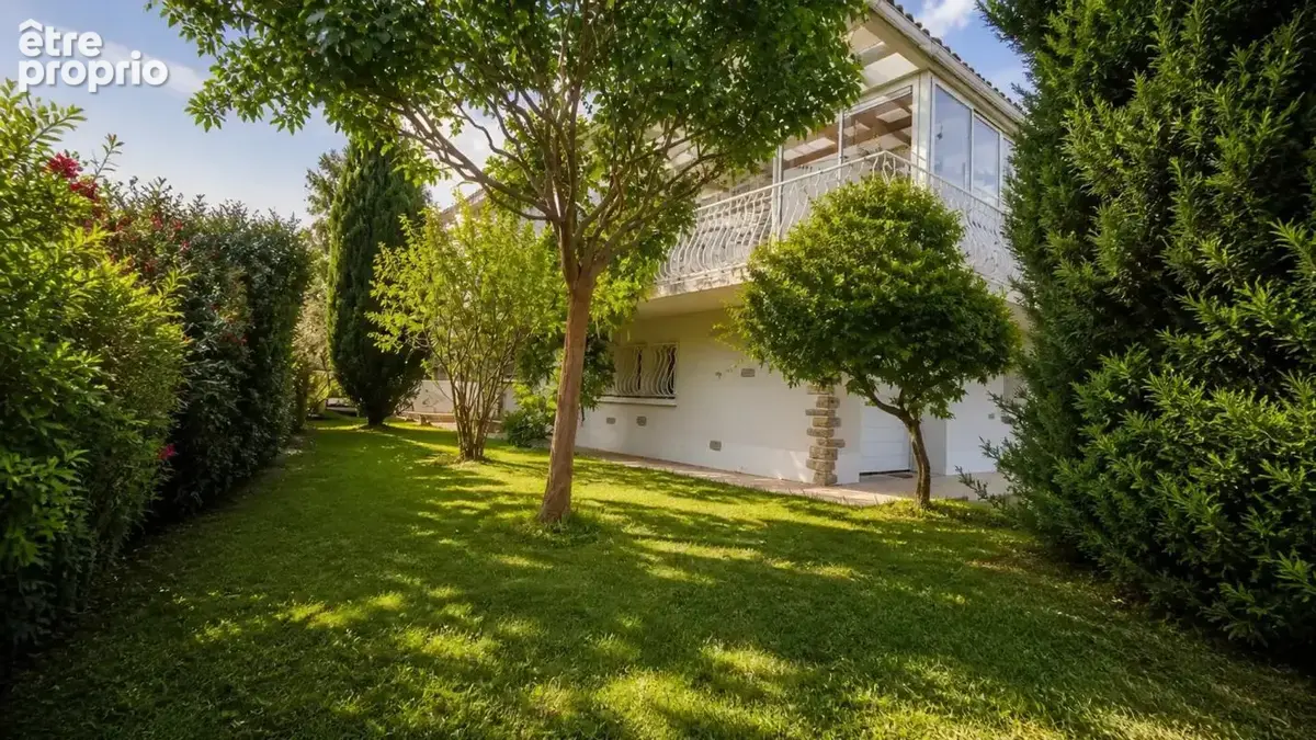 Maison de 7 pièces de 143 m² à Angoulême - photo 26