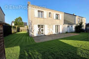 Maison à SAINTE-LUCE-SUR-LOIRE