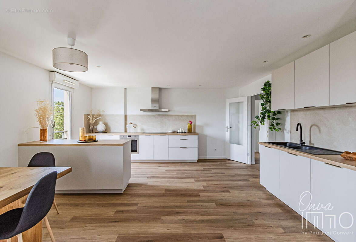 Reconnaissance Balzac / Montchat -  Lumineux T6 de 140m² avec vue dégagée - photo 3