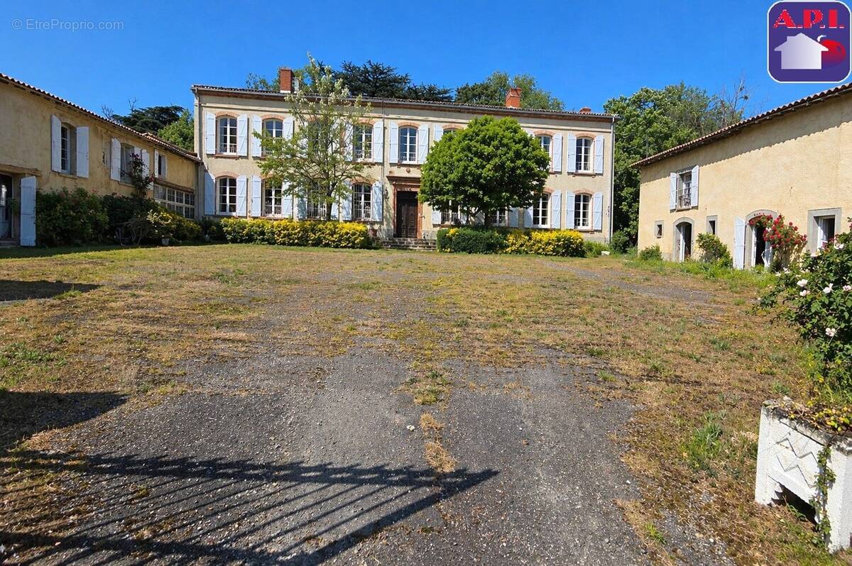 Maison à SAVERDUN