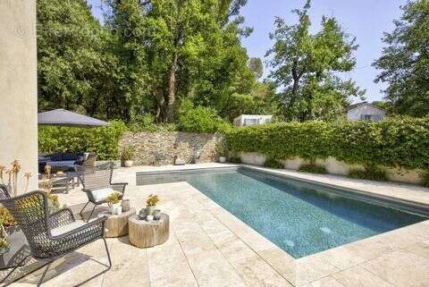 Maison à VALBONNE