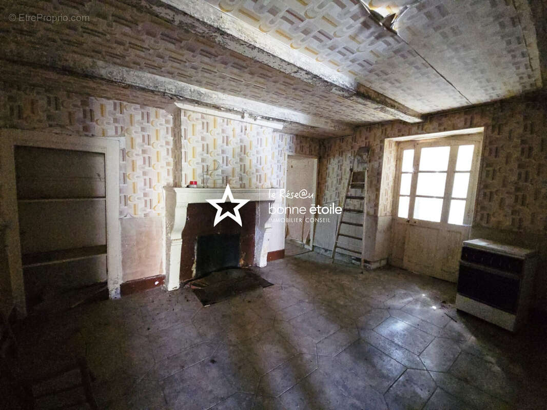 Maison à NEUILLY-L&#039;EVEQUE