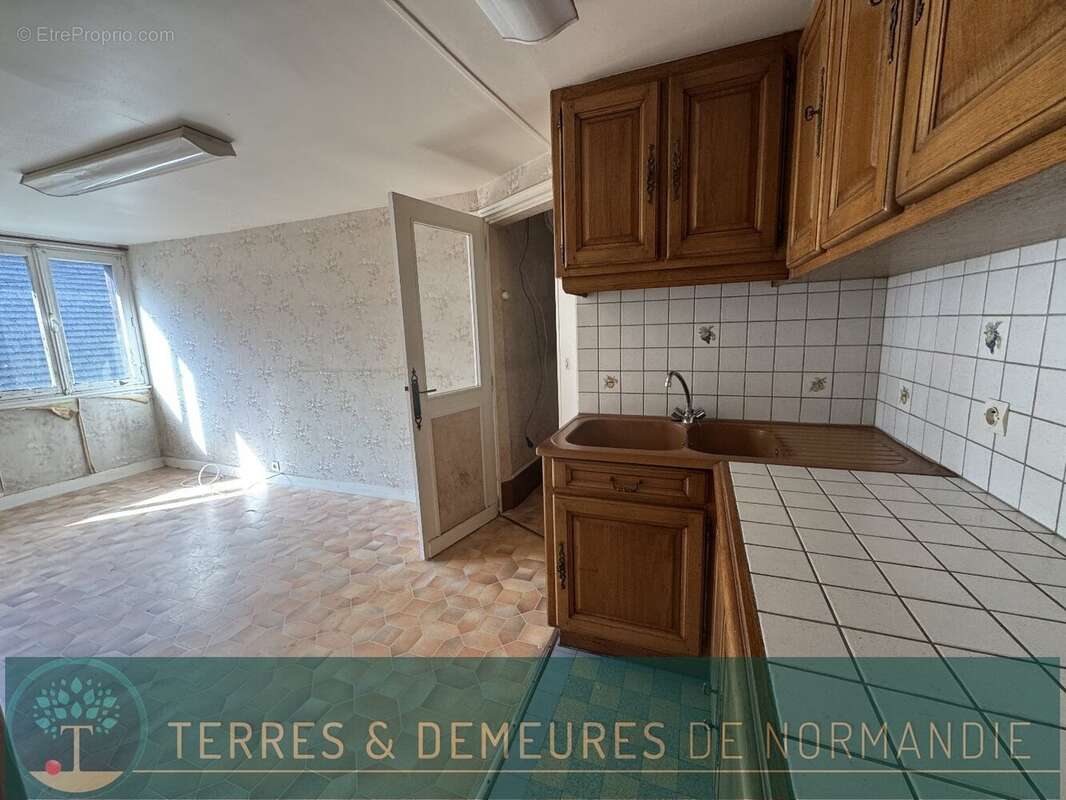 Maison à CORMEILLES