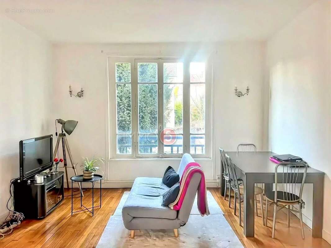 Appartement à LE RAINCY