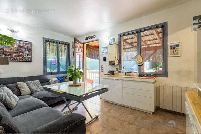 Maison 69 m² à Cagnes-Sur-Mer  - photo 6