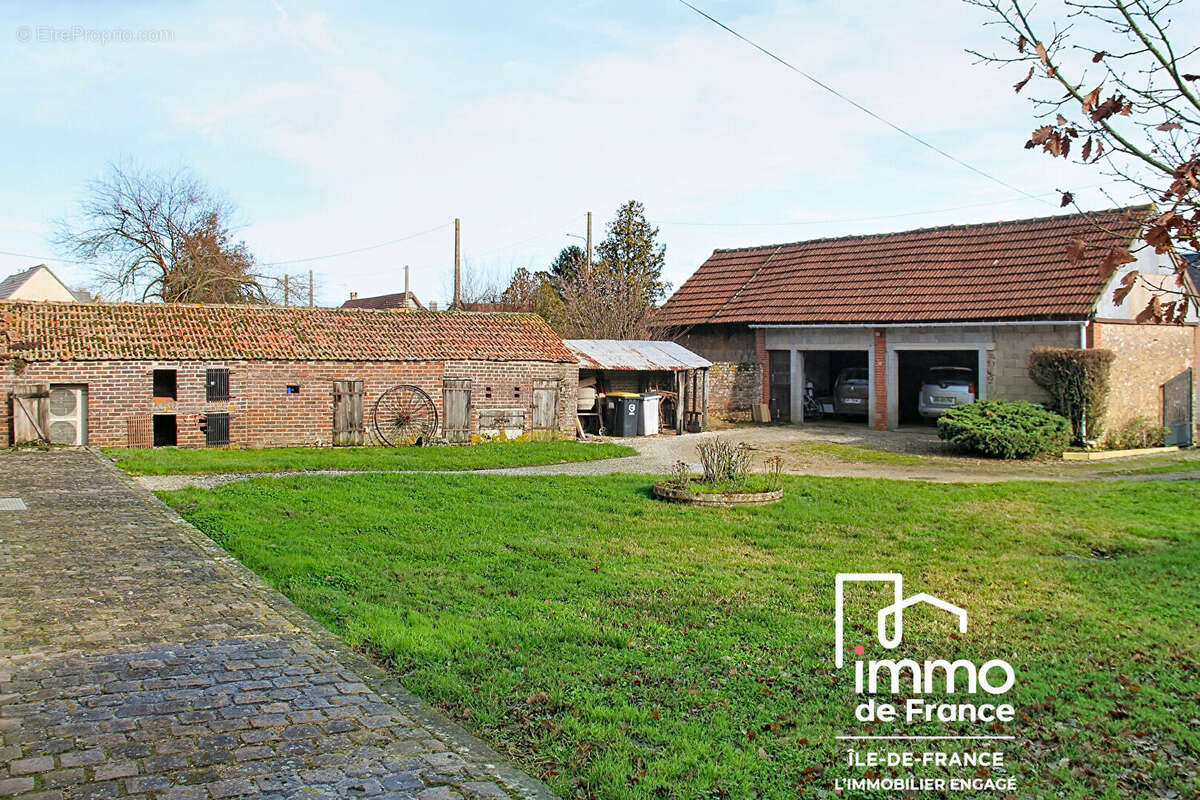 Maison à SANDARVILLE