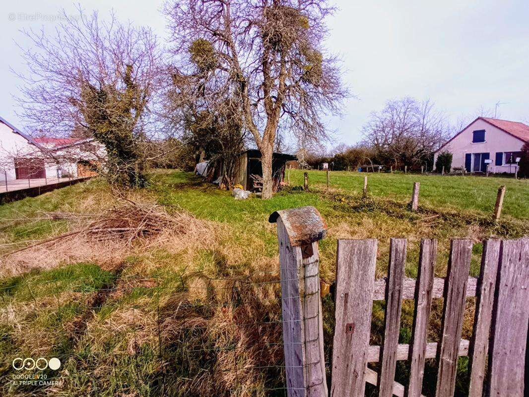 Terrain Gray La Ville 3842 m2 - photo 3