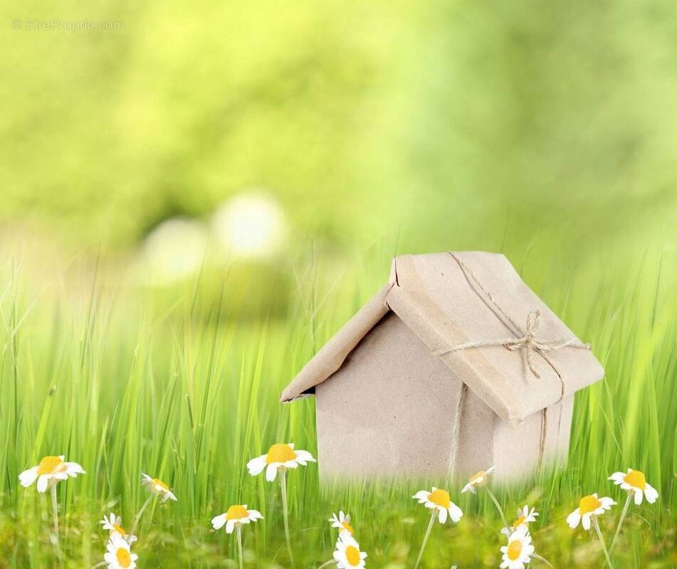 Terrain à SAINT-VINCENT-SUR-JARD